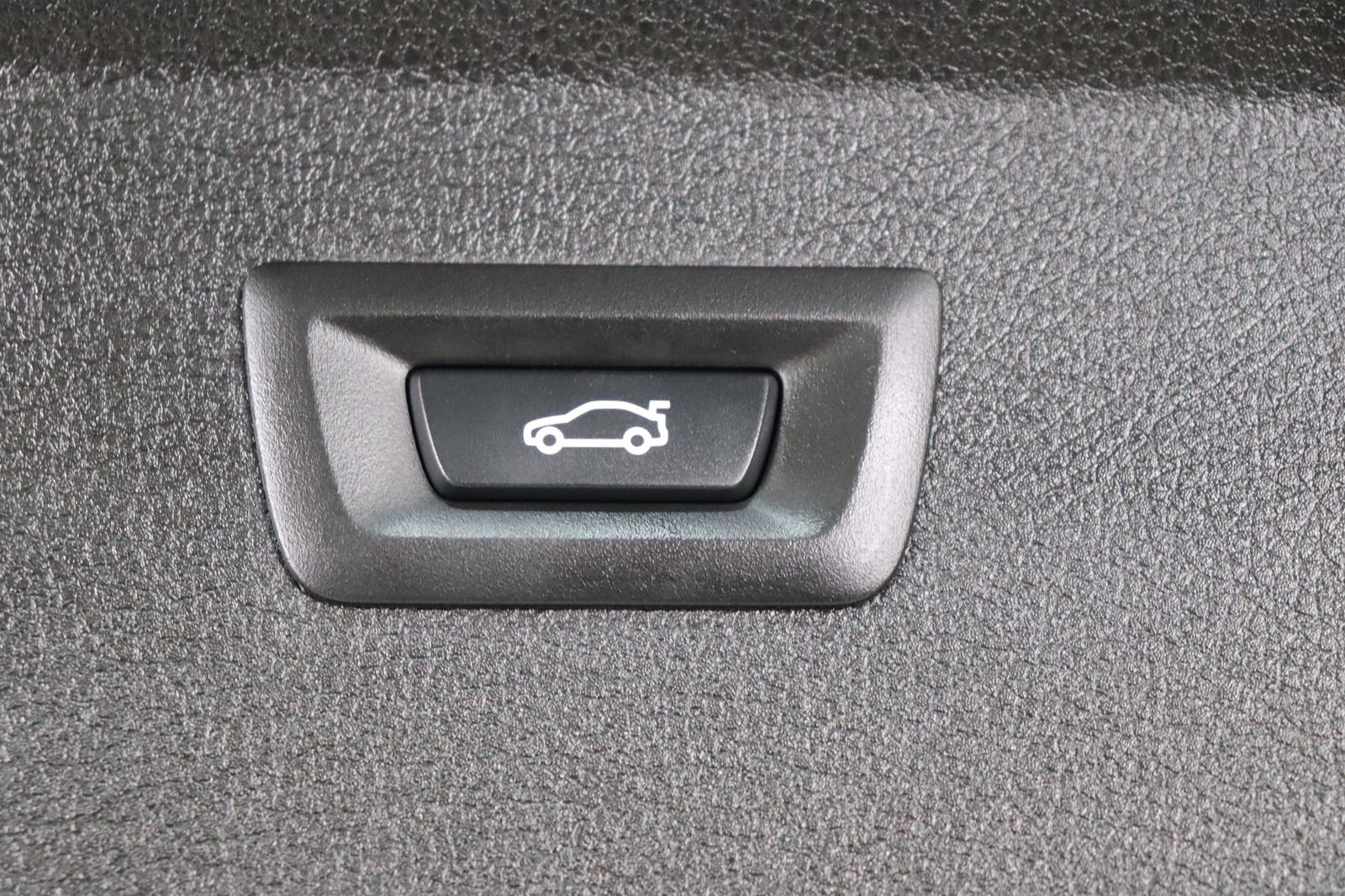Fahrzeugabbildung BMW 225 xe i Performance Advantage Active Tourer