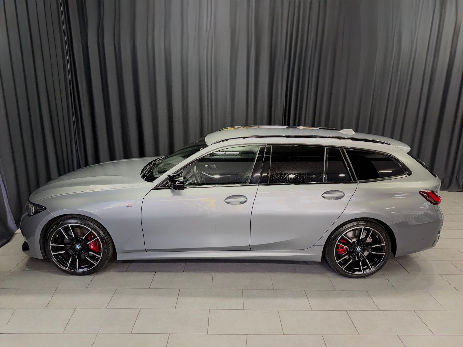 Fahrzeugabbildung BMW M340i Touring xDrive|M-SITZE|360°KAMERA|AHK|VOLL
