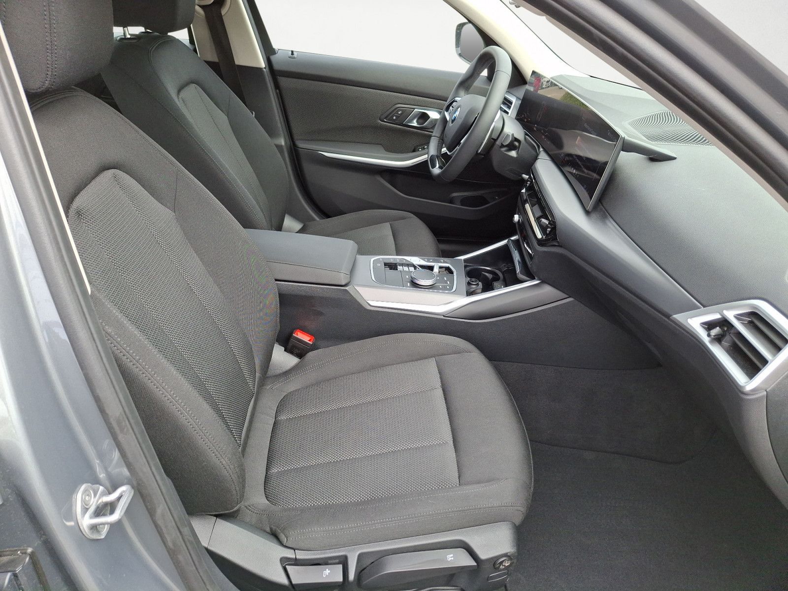 BMW 318i Touring *Navi*Kamera*LED*PDC*SHZ*DAB* foto 9