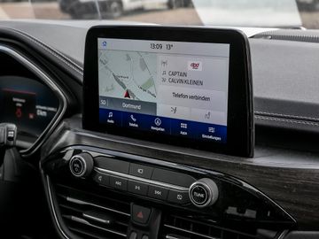 Ford Kuga 2.5 Plug-In Hybrid Vignale Stauassistent