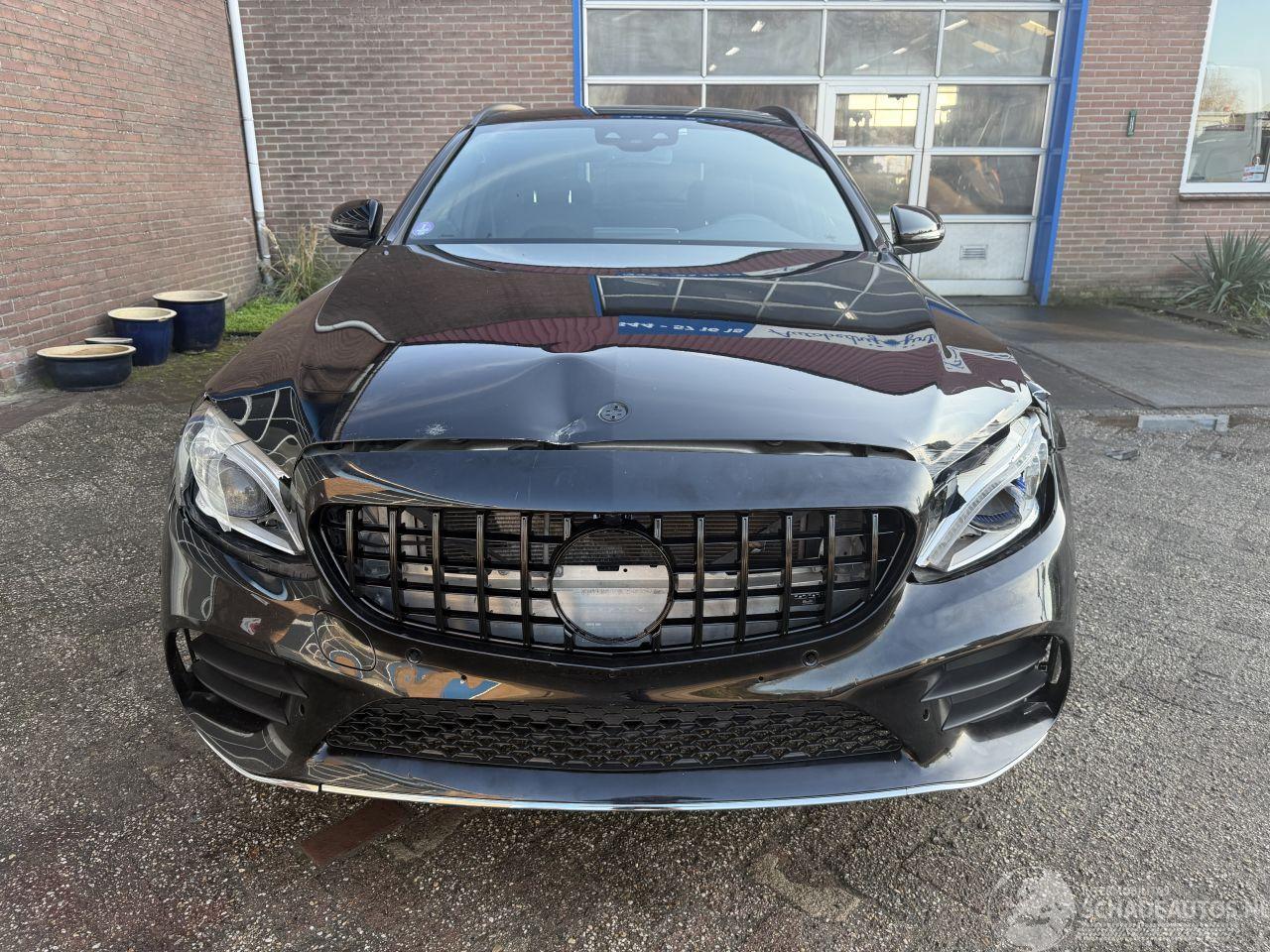 Mercedes-Benz C-klasse C300e / AMG / PANO / AUTOMAAT