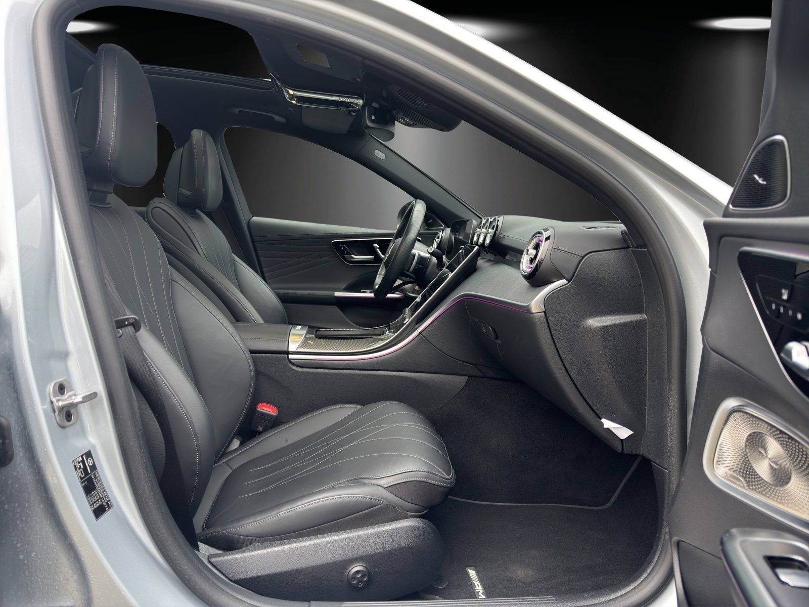 Fahrzeugabbildung Mercedes-Benz C 300 e T AMG Distro PANO Burme3D KeyGo 360°