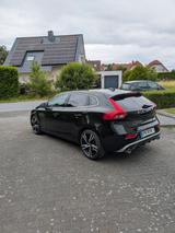 Volvo V40 D4 Geartronic R-Design Voll/Pano/Sound/Leder - Volvo V40 in Bielefeld