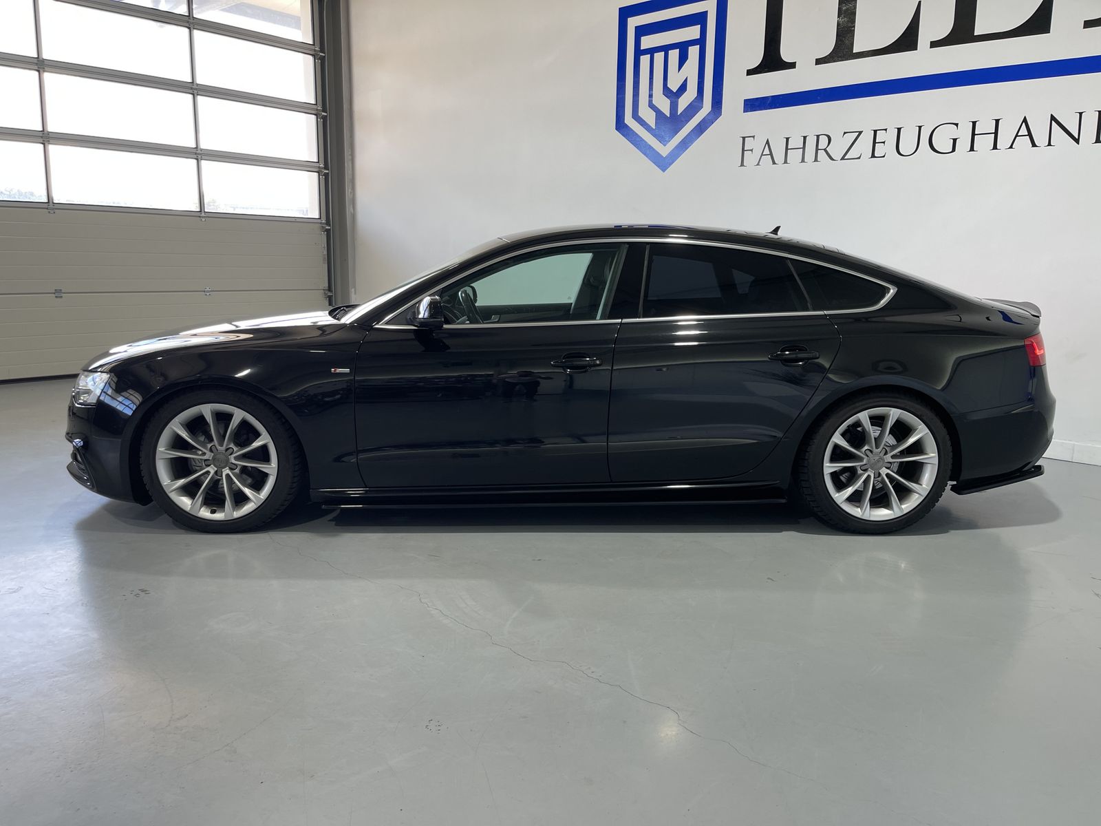 Fahrzeugabbildung Audi A5 3.0 TDI*Quattro*Leder*S-Line*Navi*Memory*20*