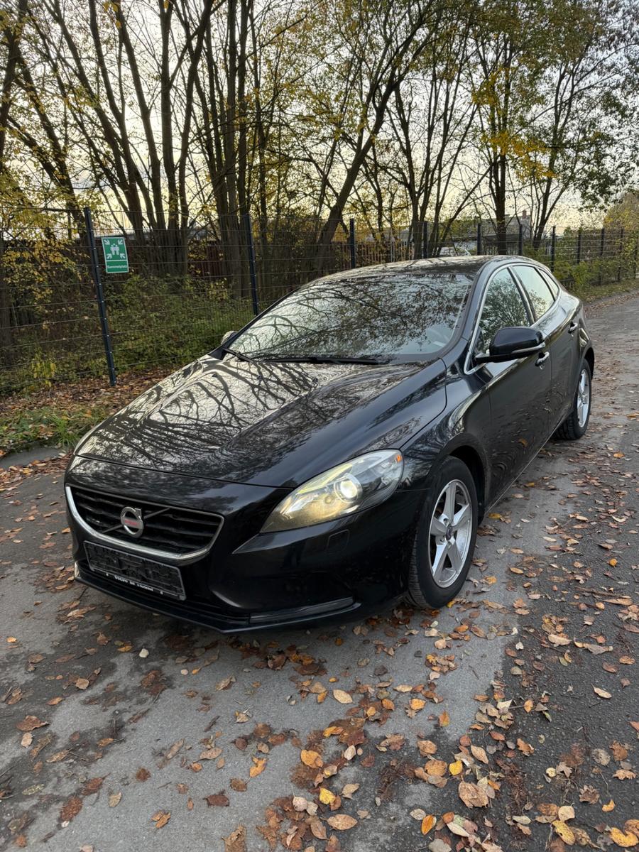 Volvo V40 Momentum