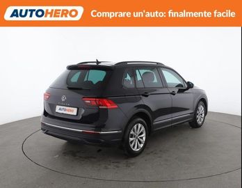 Volkswagen Tiguan - 5
