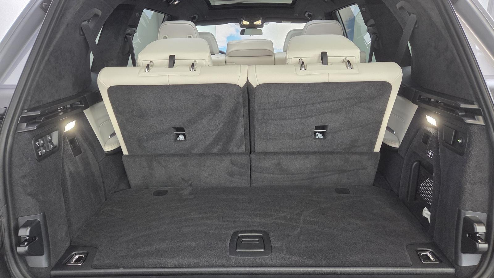BMW X7 M60i Kristall Sky DrivePro AHK ACC Sitzlüft.