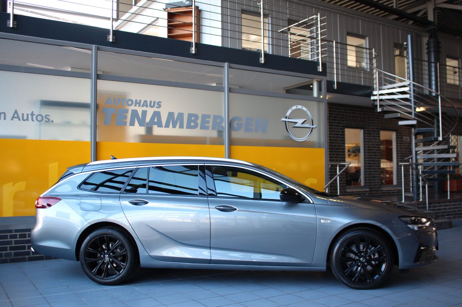 Opel Insignia B ST Business Elegance Massage imagem 3