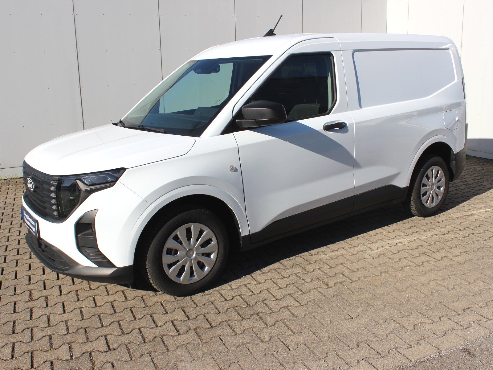 Fahrzeugabbildung Ford Transit Courier Trend