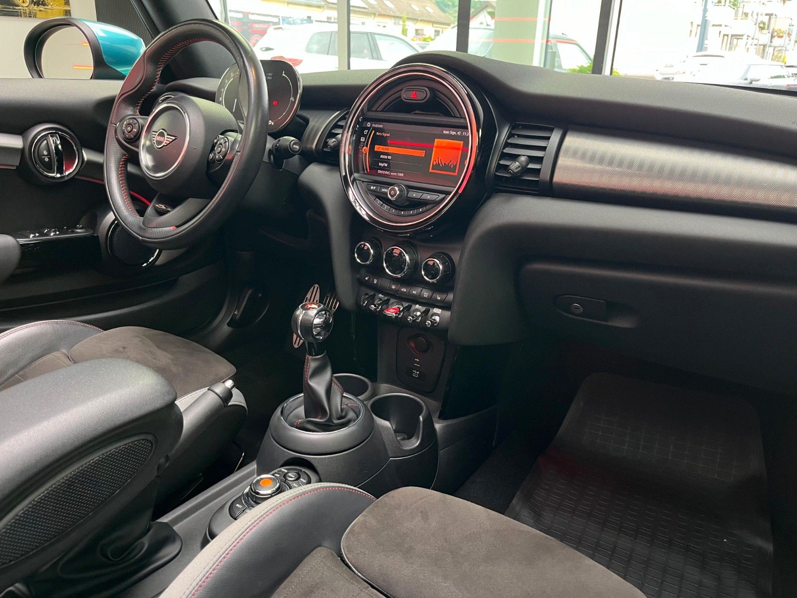 Fahrzeugabbildung MINI Cooper S Cabrio*JCW-Kit*JCW-Sitze*LED*Virtual*