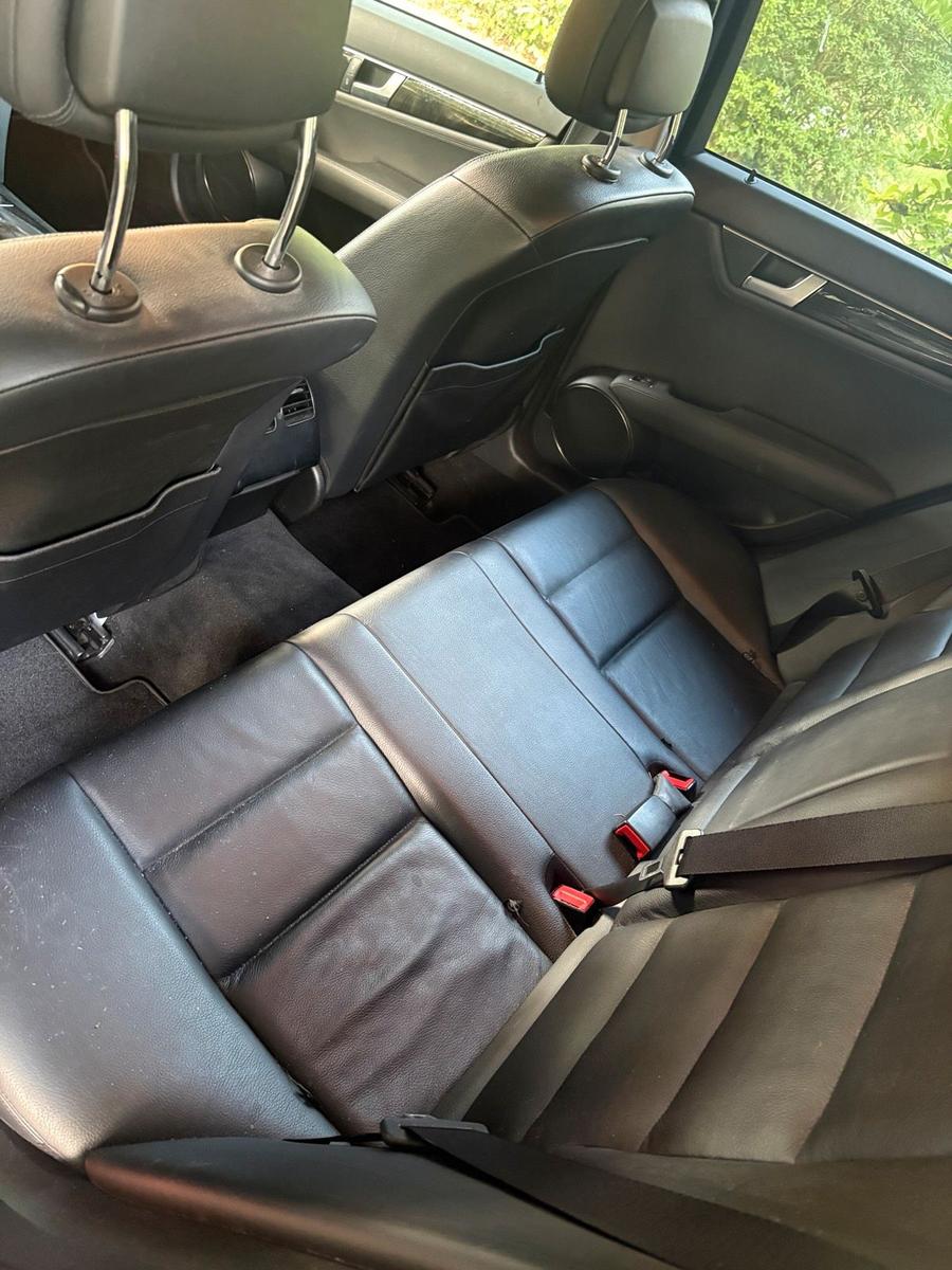 Mercedes-Benz C250 2011 — photo 6