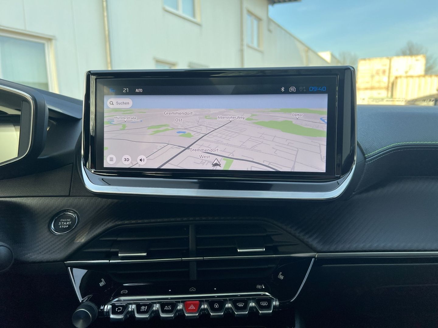 Fahrzeugabbildung Peugeot 2008 Hybrid GT 145 e-DSC6 ACC Panodach Navi