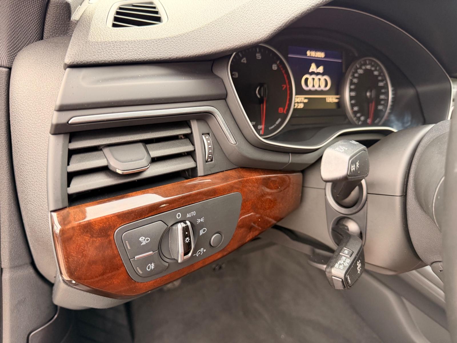 Audi A4 S-Line Navi Leder BANG&OLUFSEN LED Ambiente