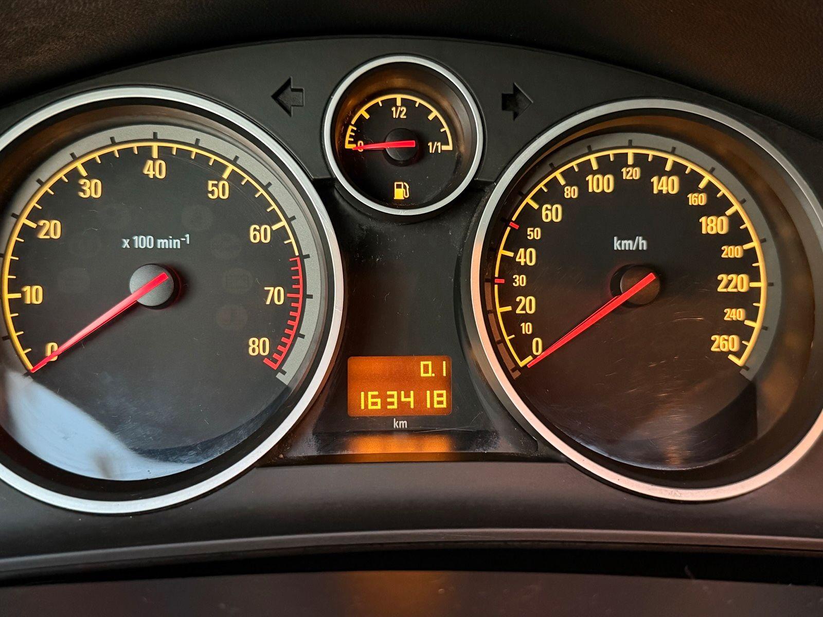 Opel Astra 2006 — photo 15