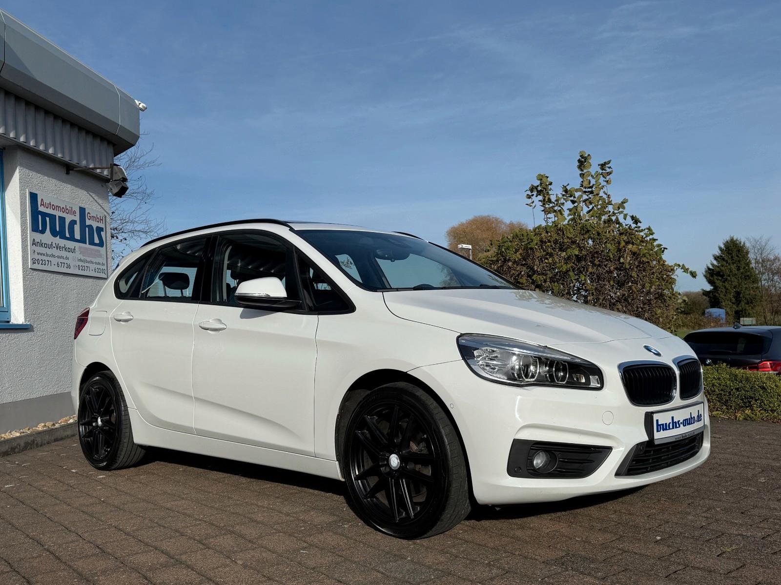 BMW 220d Active Tourer Autom. LED Pano Navi Leder