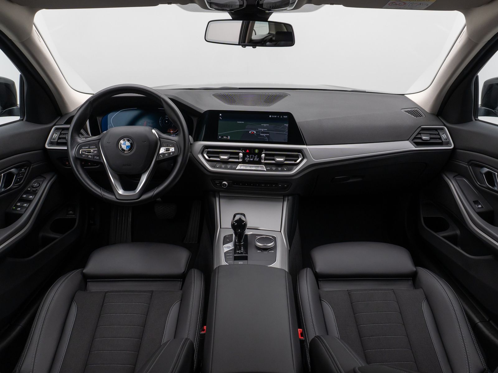 Fahrzeugabbildung BMW 320d DAB CockPitPr PDC AHK Stop&Go Komfort Sport
