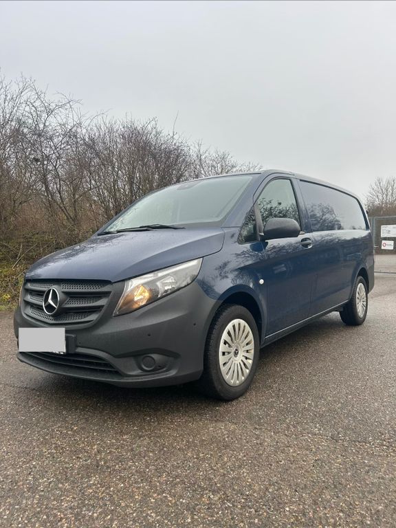 Image of Mercedes-Benz Vito
