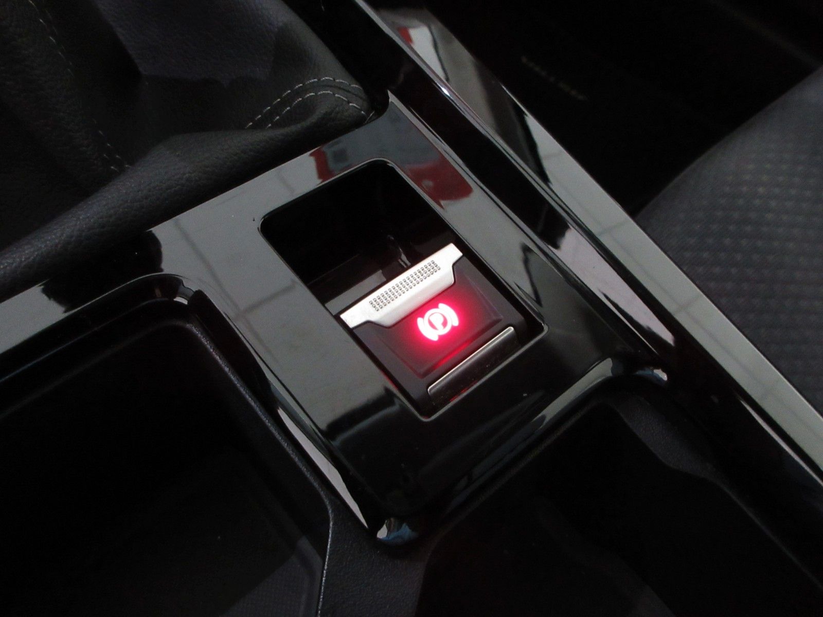 Fahrzeugabbildung Opel Astra L Lim. LED/NAVI/PDC/R´CAM/ALU