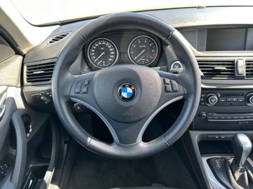 Fahrzeugabbildung BMW X1 18i sDrive X-Line*Kamera*Bi-Xenon*Tempomat*