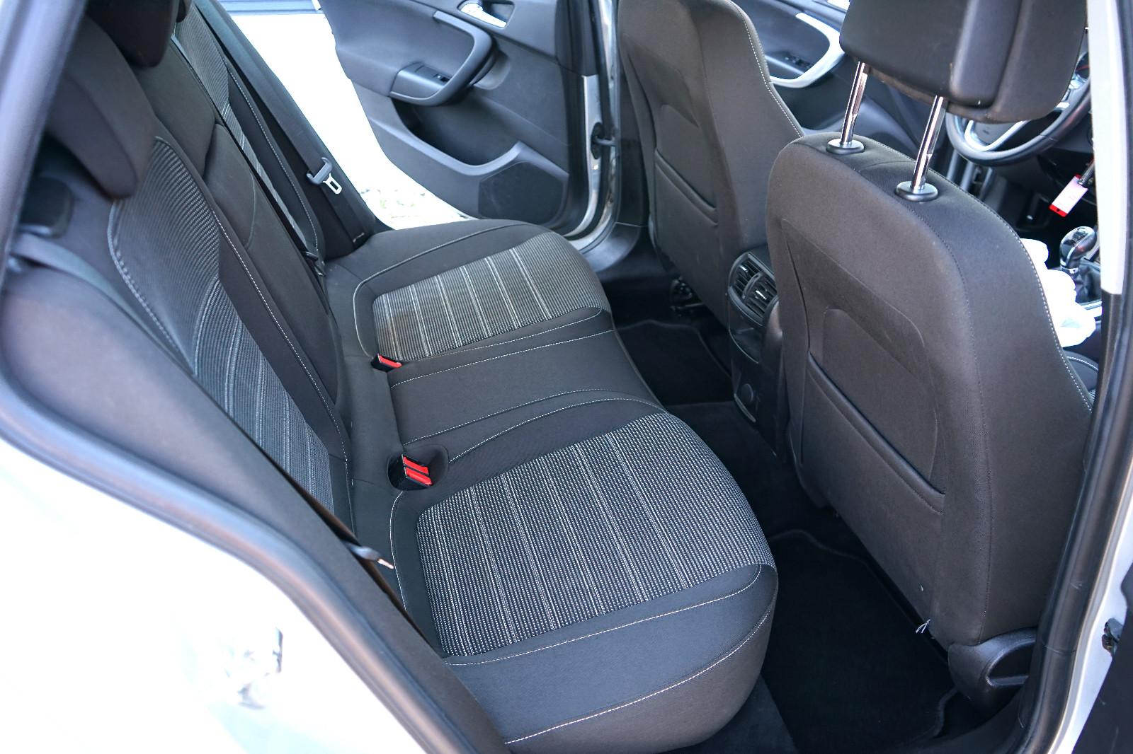 Opel Insignia A Spor Tourer Top Ausstattatung TÜV NEU