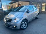 Mercedes-Benz A 160 BlueEFFICIENCY/Navigation/ALU/TÜV Neu/Ganz - Mercedes-Benz A 160 in Duisburg