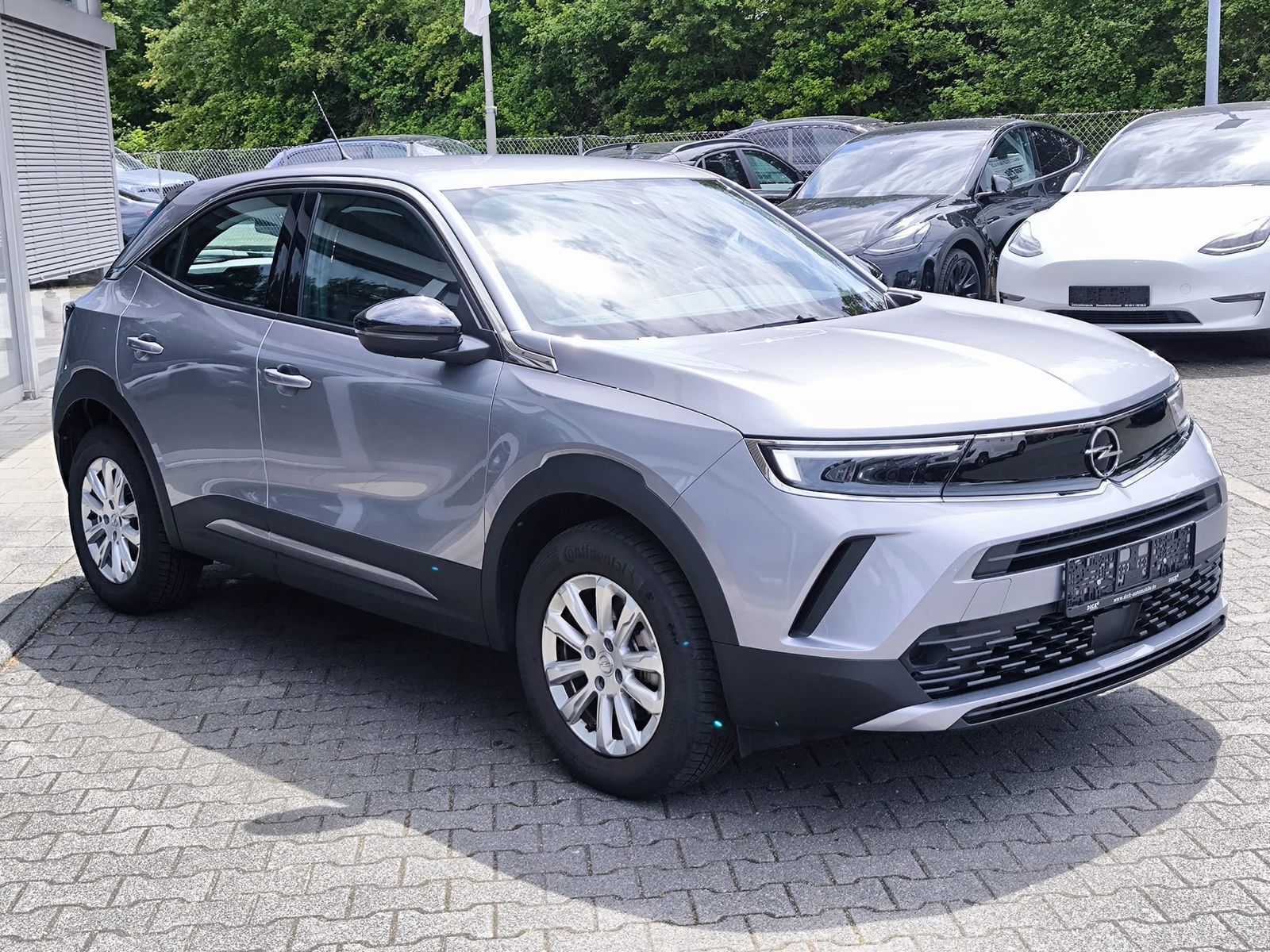 Fahrzeugabbildung Opel Mokka-e e Edition LED+NAVI+SHZ+KAM+TEMP+CARPL+WP