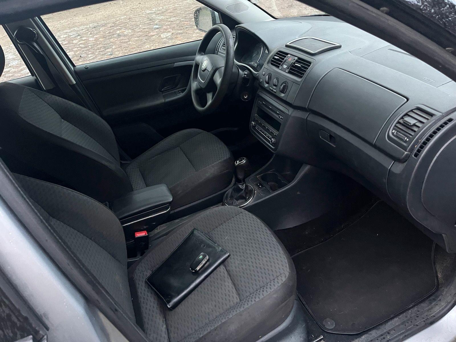 Skoda Fabia 2012 — photo 10