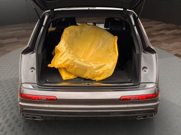 Audi Q7 - 7