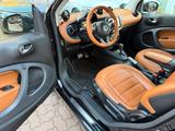Smart fortwo EQ 60kW*BRABUS tm*PANO*NAVI*PTS*KAM*22kW* - Smart aus 2021