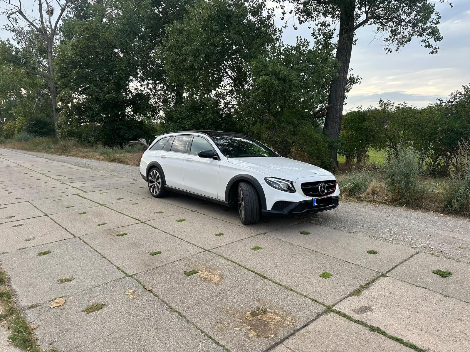 Mercedes-Benz E 220 d 4MATIC T Autom. All Terrain 