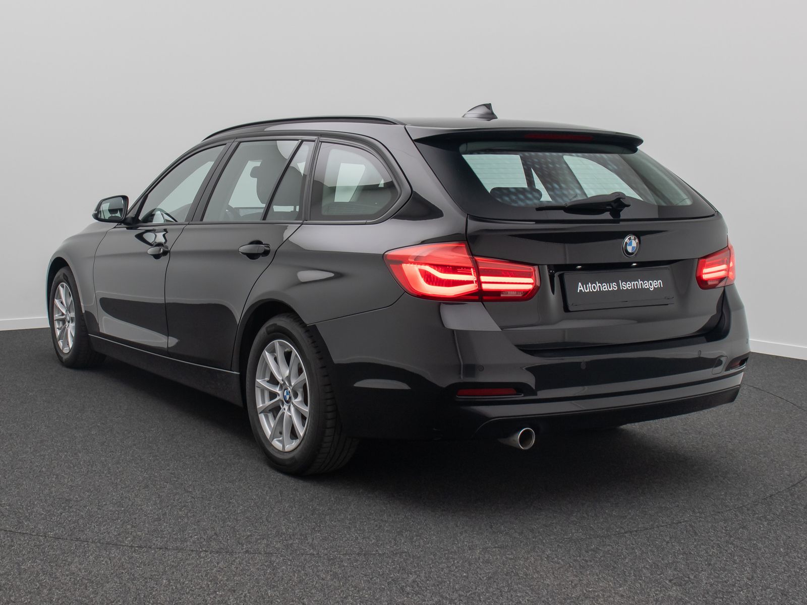 Fahrzeugabbildung BMW 318d NaviPro WLANLordos PDC LED Komfort Alarm