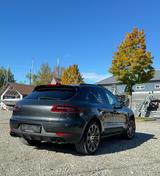 Porsche Macan 2.0 TFSI  21 Zoll Panoramadach - Porsche Gebrauchtwagen von 2017