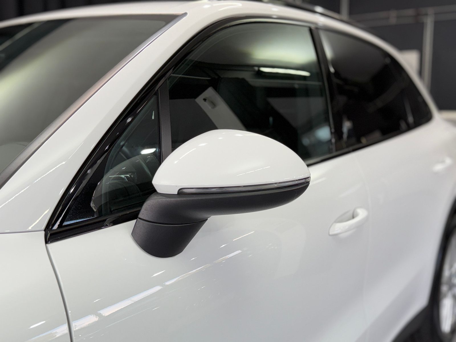 Fahrzeugabbildung Porsche Cayenne E-Hybrid|PANORAMA|SPORT-CHRONO|ACC