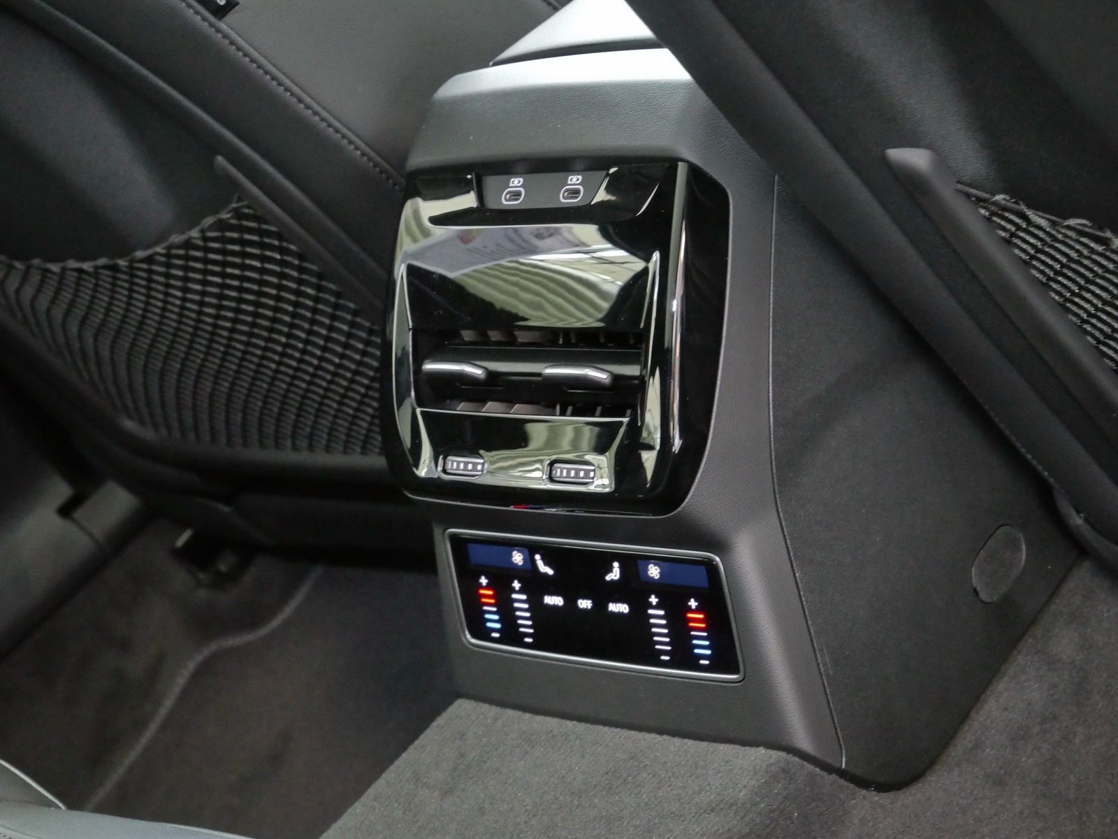 Audi A6 - Bild 17