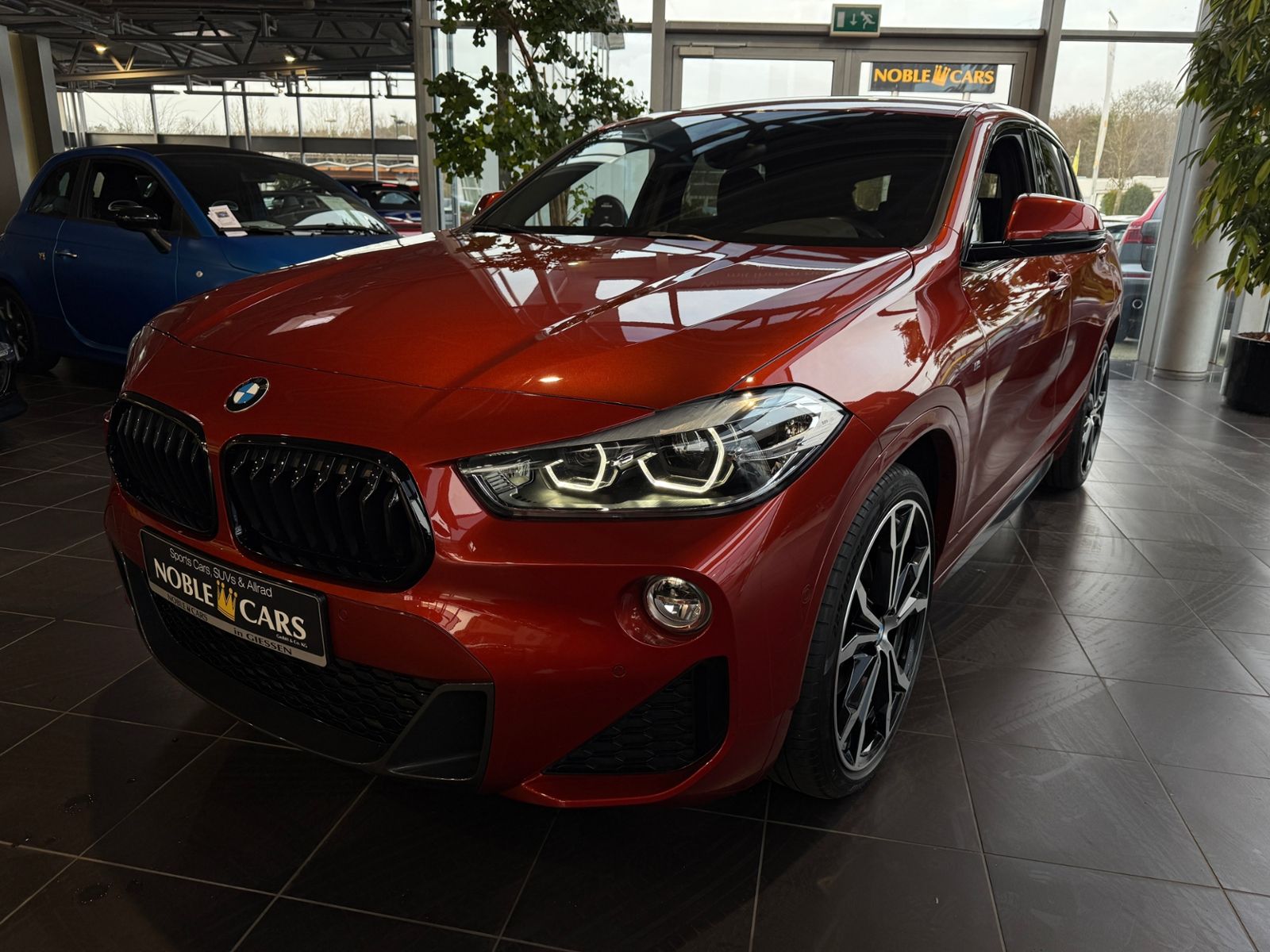 Fahrzeugabbildung BMW X2 xDrive 18 d M Sport AHK LED NAVI 20"