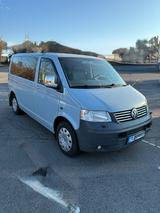 Volkswagen T5 Kombi 2.5 TDI Automatik | 7-Sitzer  - Volkswagen T5 Kombi: 8 Sitzer