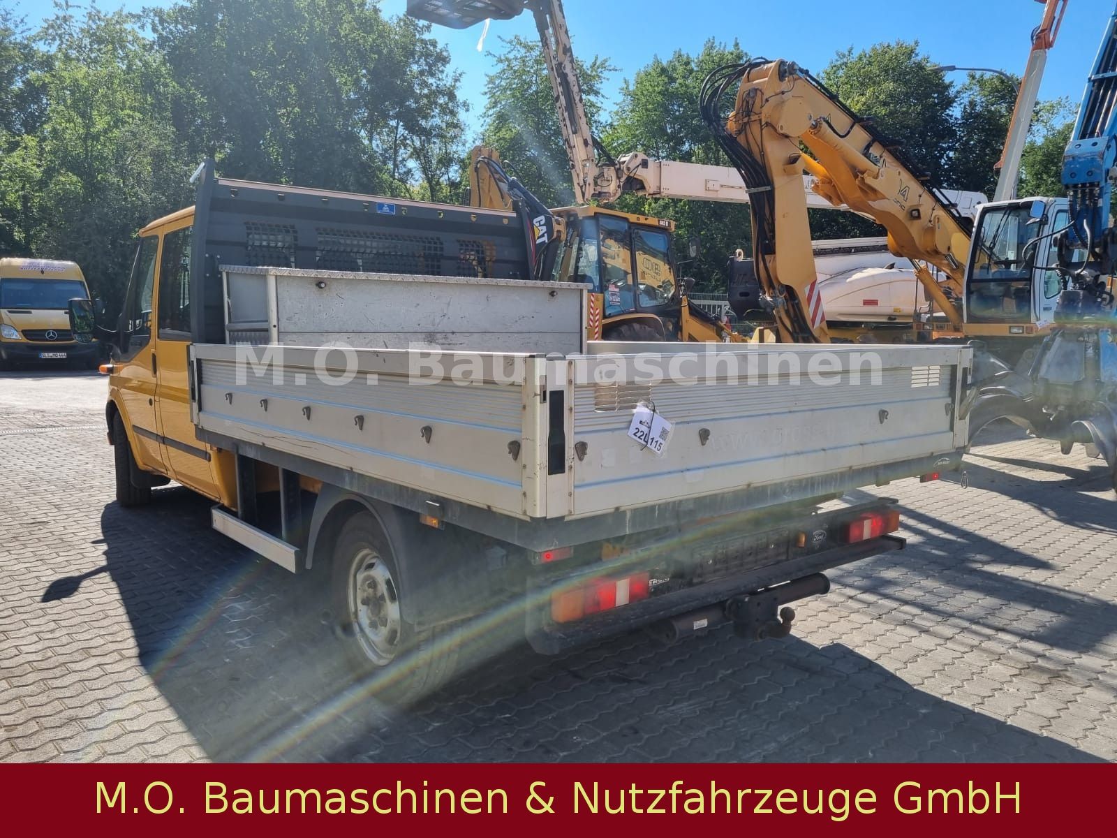 Fahrzeugabbildung Ford Transit / Pritsche FT 350 L / Doppelkabine