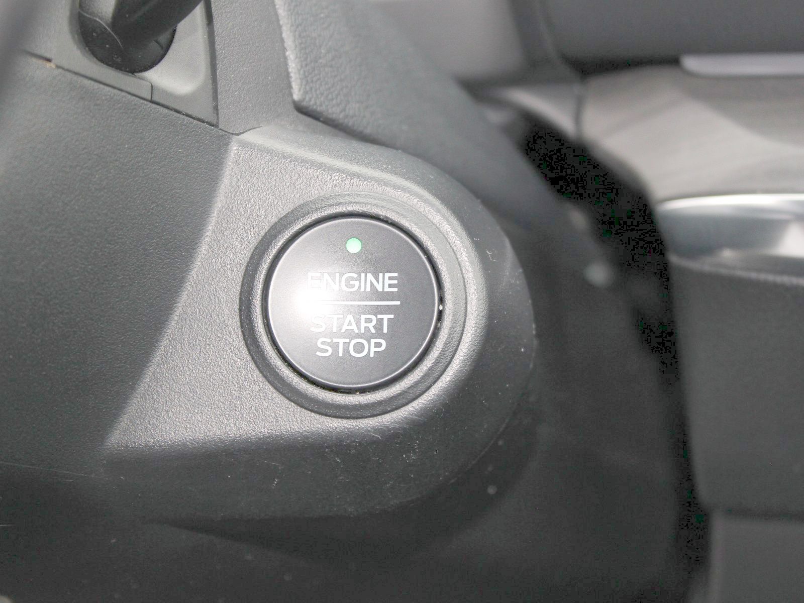 Fahrzeugabbildung Ford Ranger Platinum e-4WD Doppelkabine