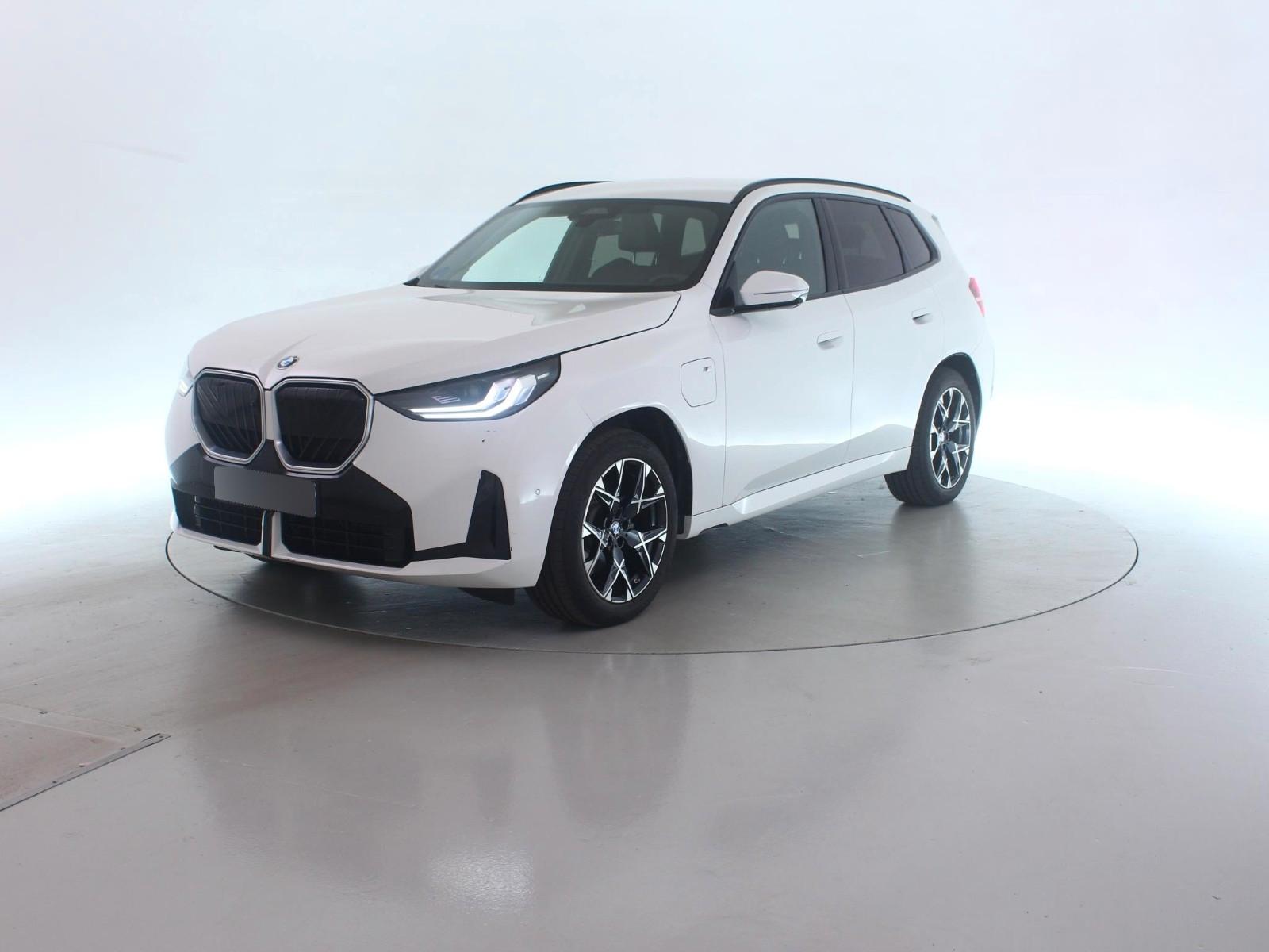 BMW X3 30e xDrive M Sport ACC+HuD+ICON-GLOW