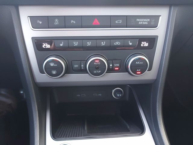 Ateca FR  2.0I TSI  4Drive *PANO/NAVI/AHK/RFK*