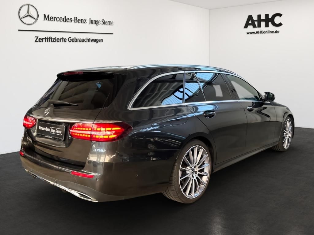 Fahrzeugabbildung Mercedes-Benz E 220 d T AMG AHK ACC 360° LED Burmester Memory
