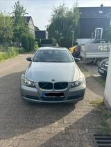 BMW 330i - E90 Arktis Metallic - N52 - Schalter - BMW 330 aus 2005: 330i