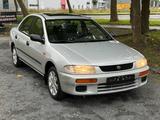 Mazda 323 limo.  62.000 km /5. Türen /Neuwagen Zustand - scheckheftgepflegte Mazda 323