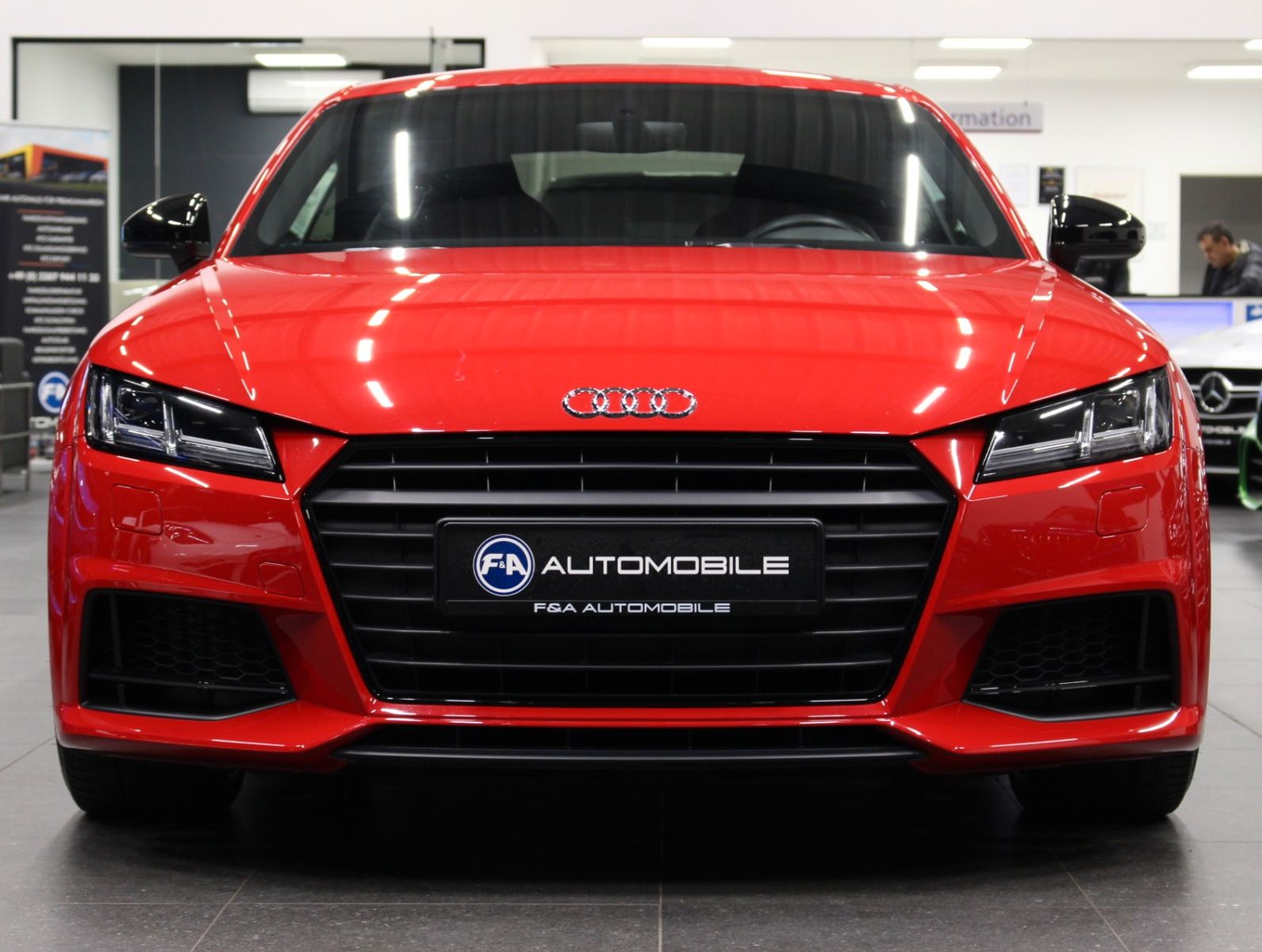 Fahrzeugabbildung Audi TT 1.8 TFSI Coupe S-Tronic S-Line Selection Plus