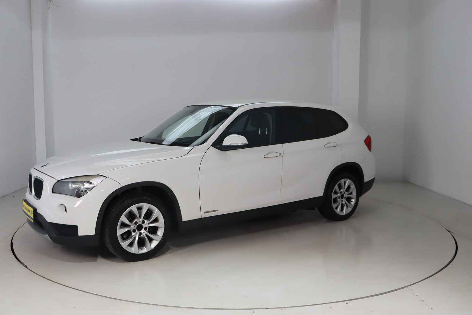 Fahrzeugabbildung BMW X1 sDrive 18i * Sitzhzg. * PDC