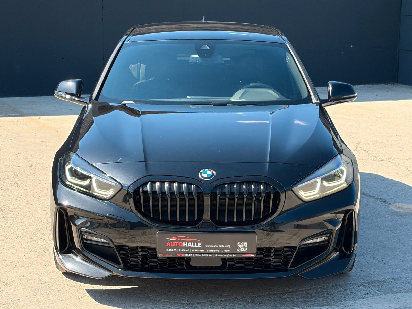Fahrzeugabbildung BMW 118i M Sport Autom SHZ LHZ Hifi Amb Navi CarPlay
