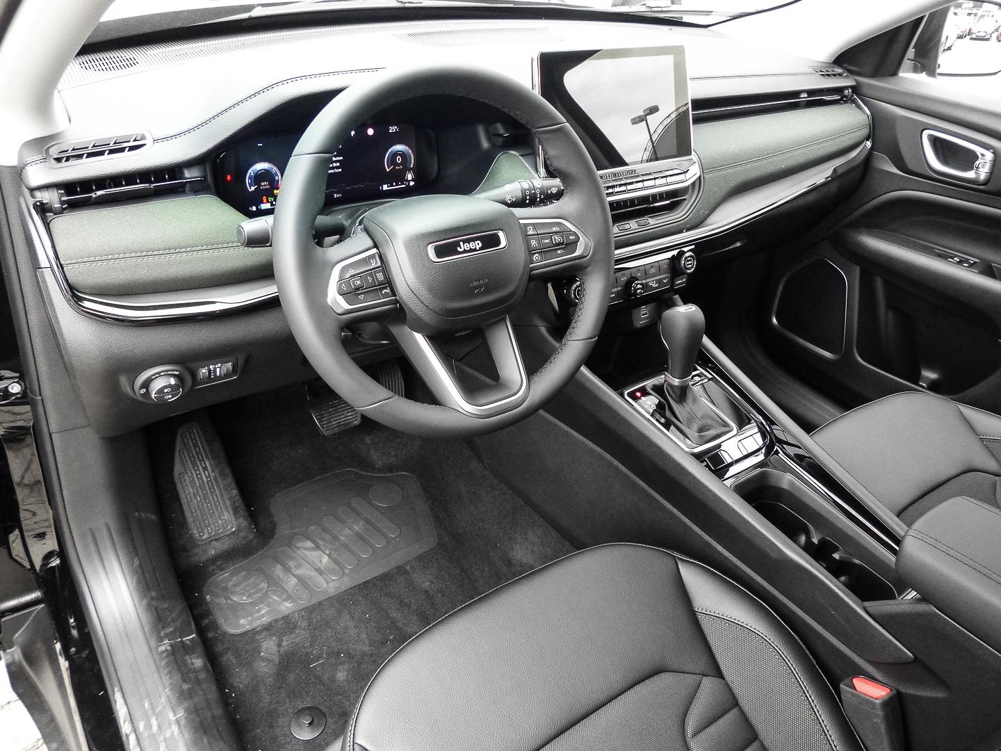 Jeep Compass e-Hybrid MY25 North Star Premium & Siche