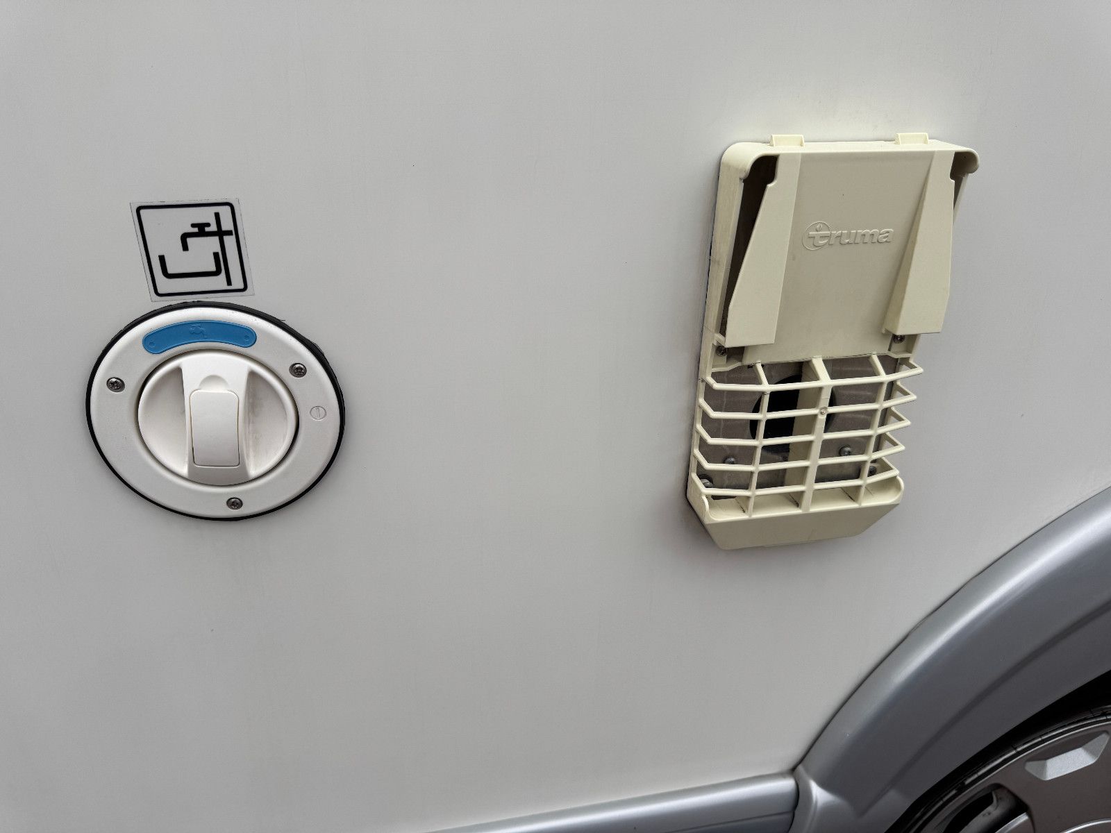 Fahrzeugabbildung Chausson Flash 02 Ford Transit 2.2 KAMERA STANDHEIZUNG TV