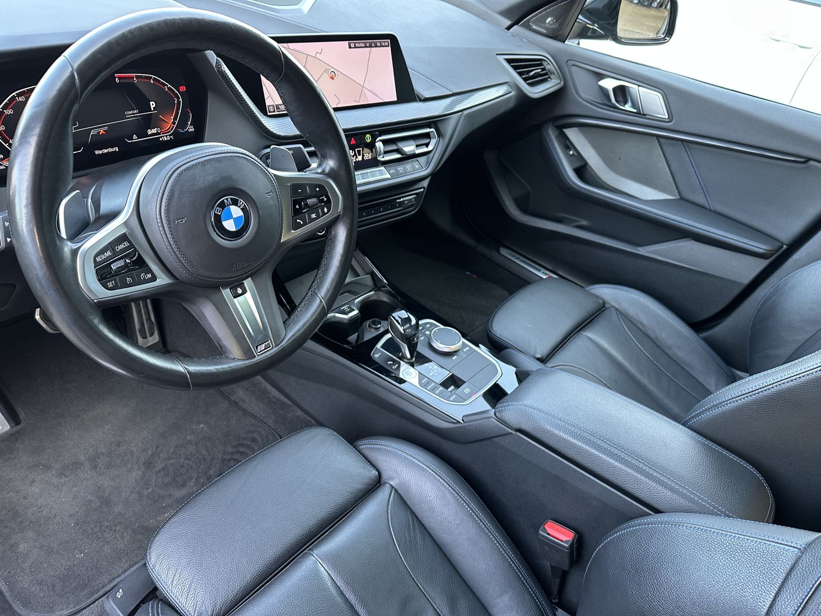 Fahrzeugabbildung BMW 220d Gran Coupé M-Sport NAV+LED+PANORAMA+SPUR+SH