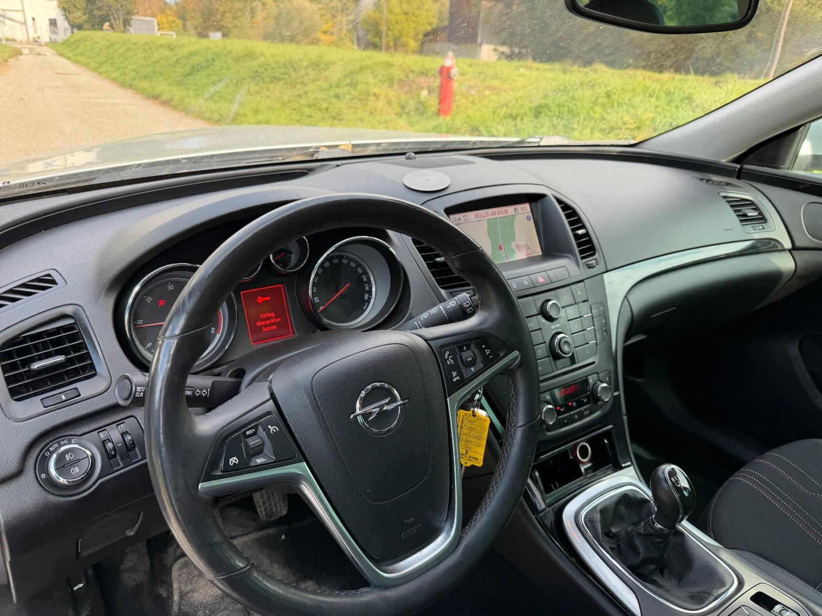 Opel Insignia 2013 — photo 17